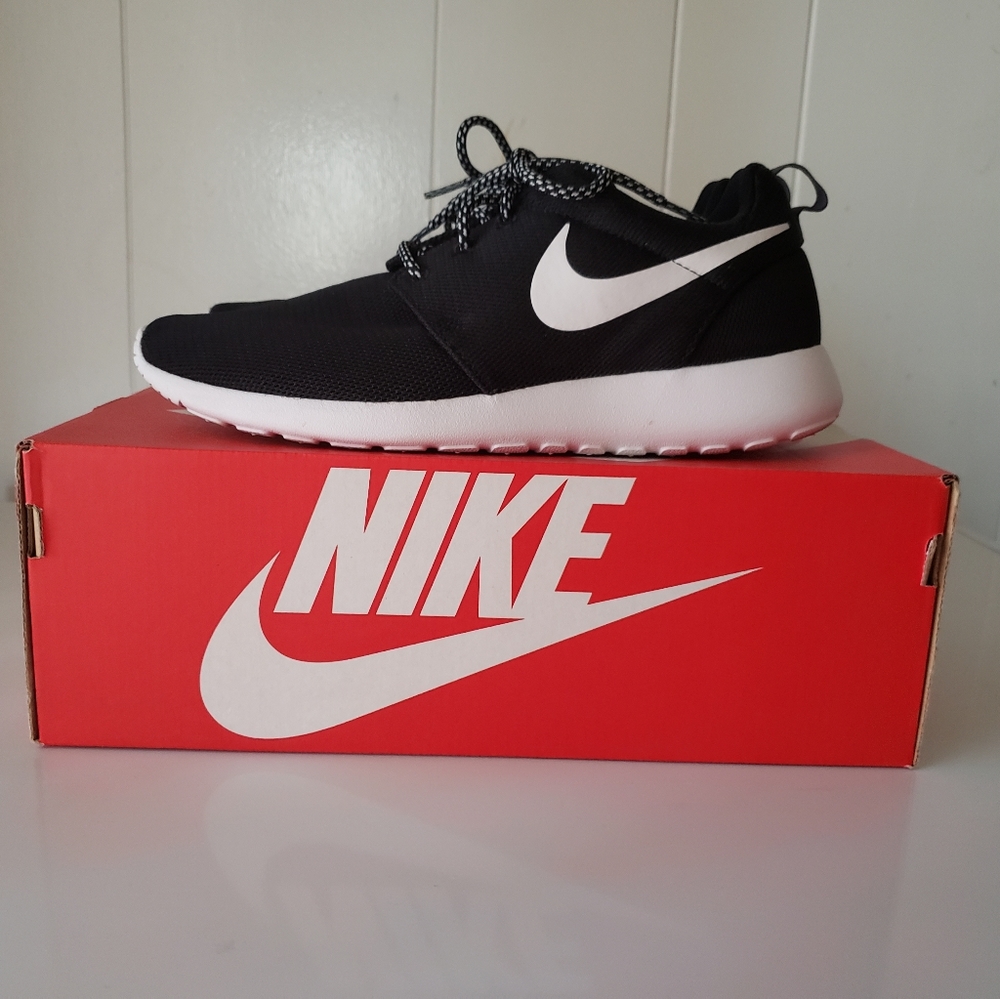 W Nike Roshe Ones